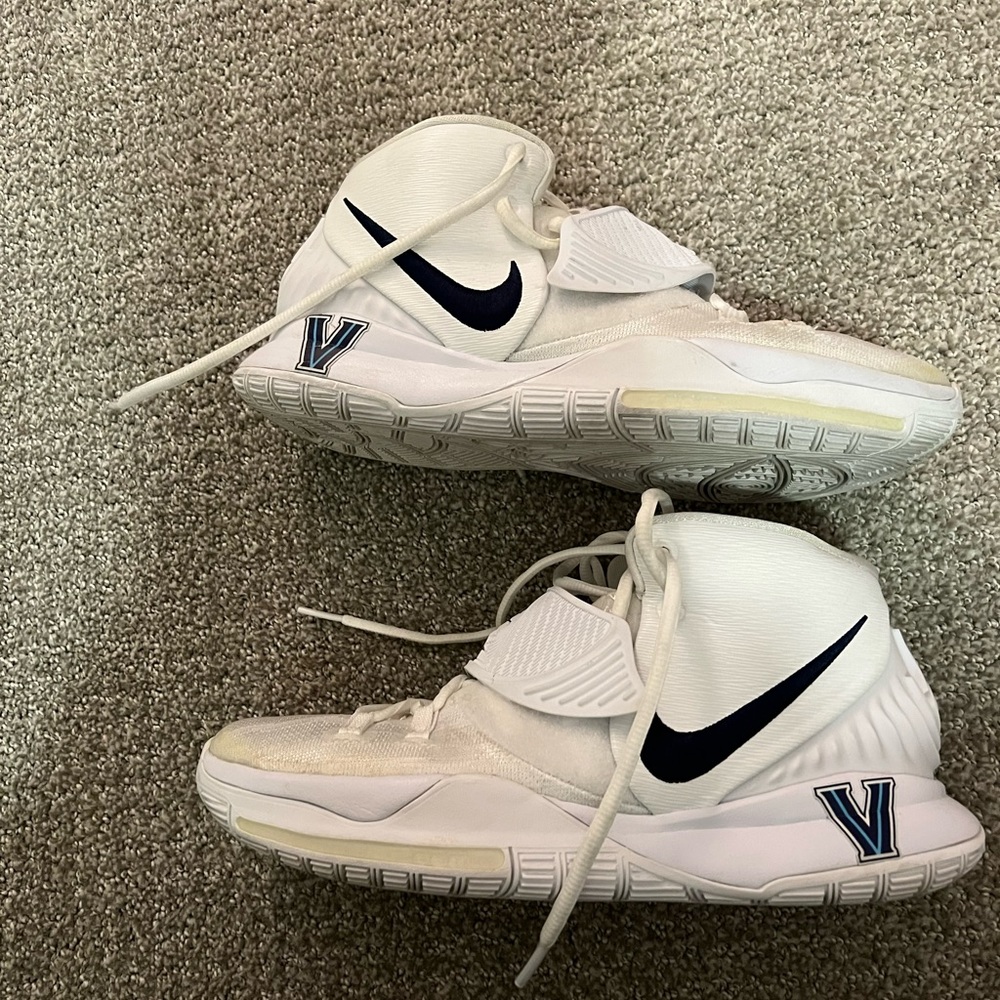 Nike Kyrie 6- Villanova
